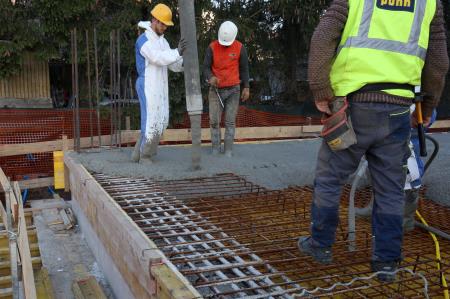 BETONIRANJE PLOŠČE PRIZIDKA PRI ZD CERKNICA 10 FOTO LJUBO VUKELIČ